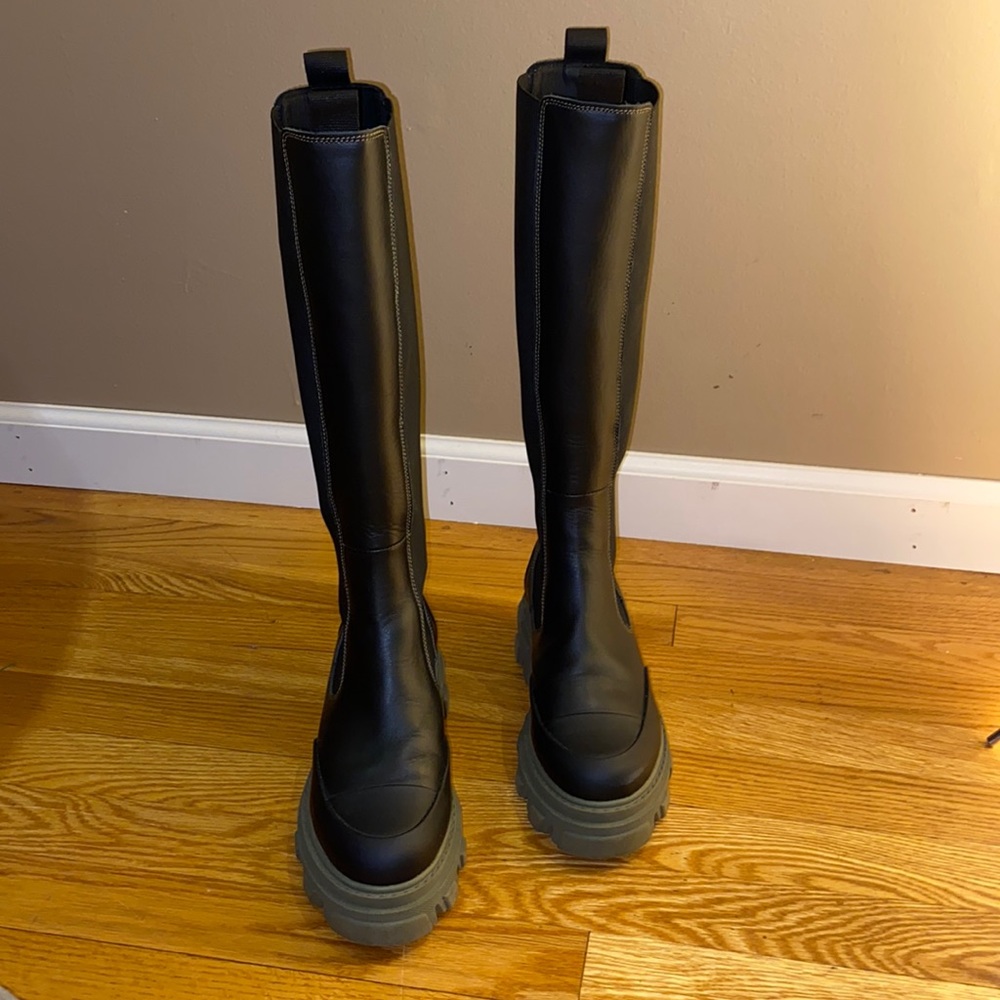 Women’s boots